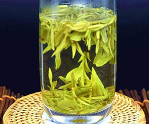 杭州传统名特产《西湖龙井茶》