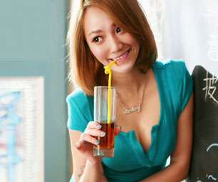 乖女孩也能性感，只要一点点勇气