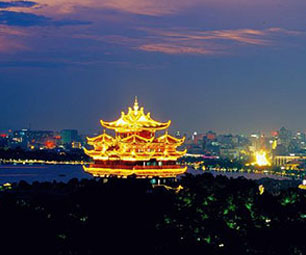 西湖新十景《吴山天风》