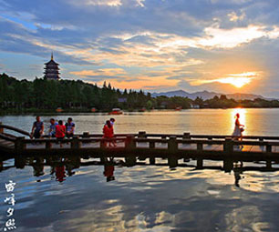 西湖十景《雷峰夕照》