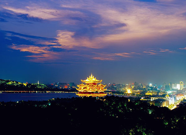 西湖新十景《吴山天风》