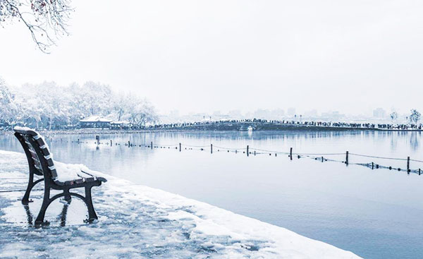 西湖十景《断桥残雪》