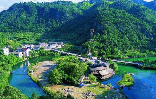 芦茨村风景美图